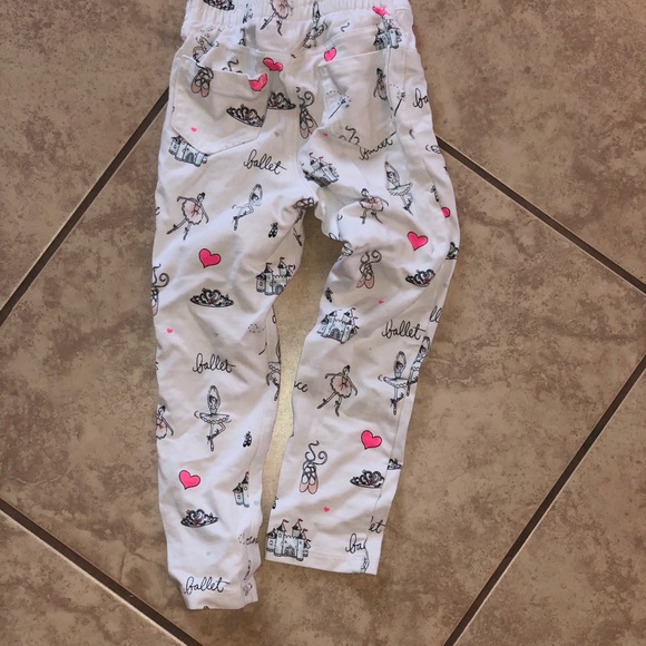 Children’s place Size 4T skinny pants - Picture 2 of 3